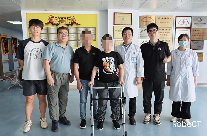 癱瘓兒童重返校園！硬脊膜電刺激（EES）聯合下肢外骨骼研究再添臨床案例！