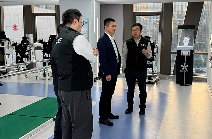 深化產(chǎn)學(xué)研合作，哈工程校長殷敬偉走訪校友企業(yè)程天科技